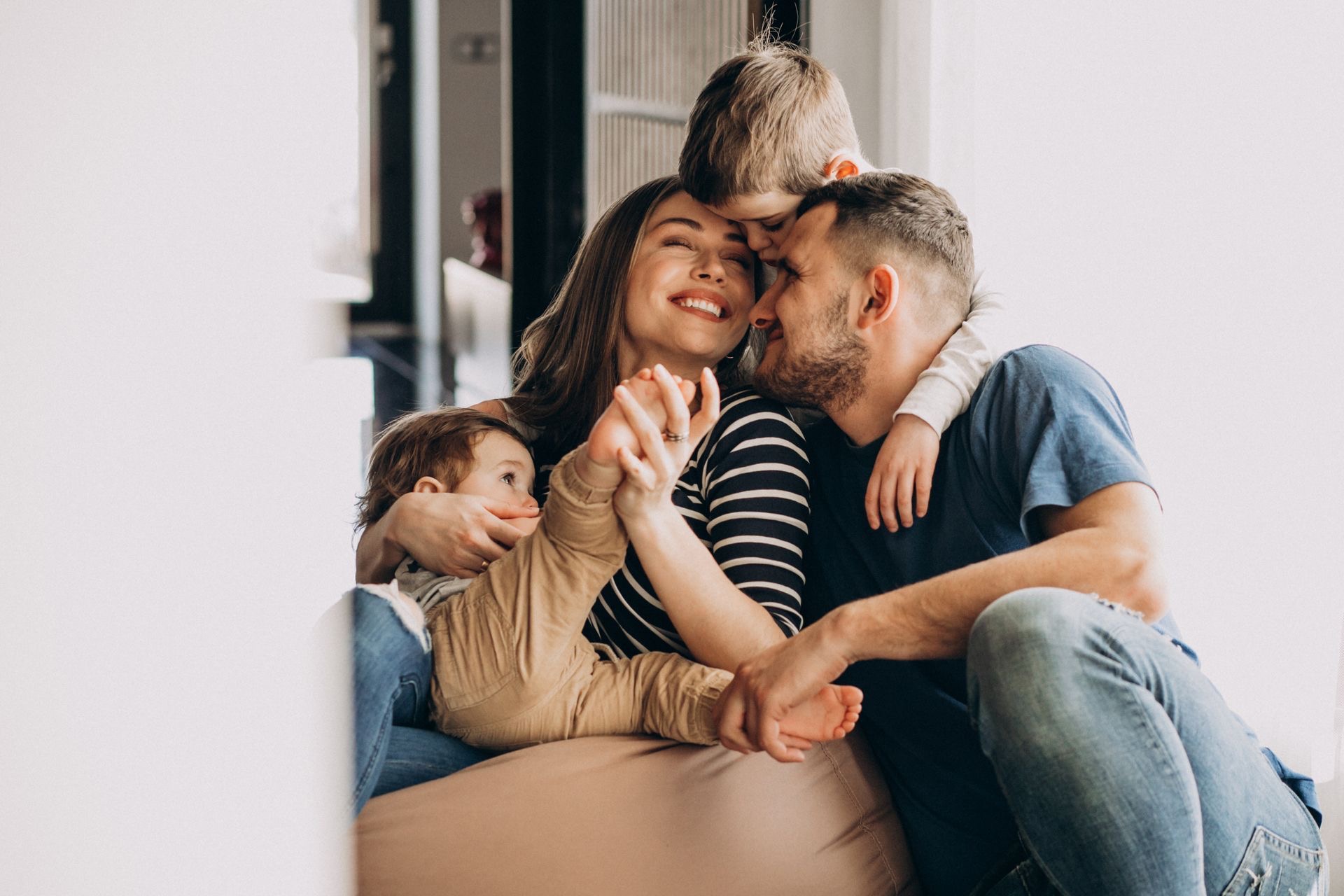 Família cuidando da saúde com o Cartão Saúde Reunic